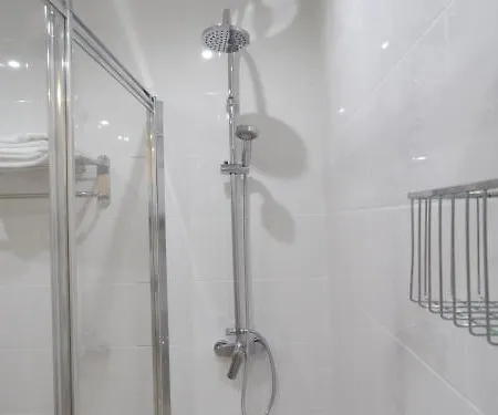 Hotel Artxanda Bilbao, Parking Gratuito En El Exterior Junto Al Hotel (Adults Only)