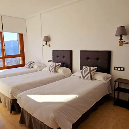 Hotel Artxanda Bilbao, Parking Gratuito En El Exterior Junto Al Hotel (Adults Only) *