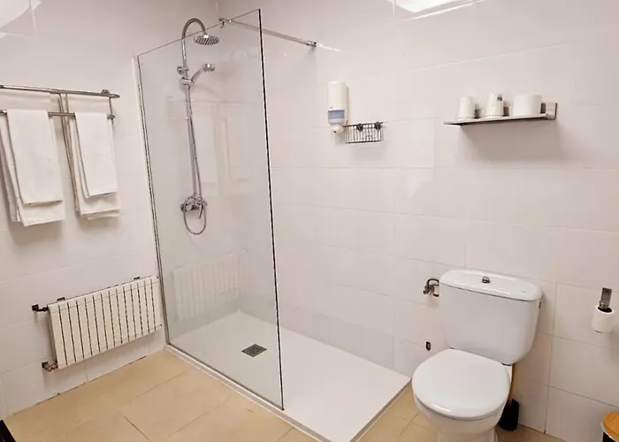 Artxanda Bilbao, Parking Gratuito En El Exterior Junto Al (adults Only) Bilbau