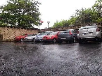 Artxanda Bilbao, Parking Gratuito En El Exterior Junto Al (adults Only) מלון *