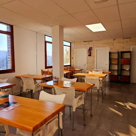 Artxanda Bilbao, Parking Gratuito En El Exterior Junto Al (adults Only) מלון *