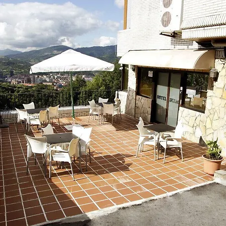 Artxanda Bilbao, Parking Gratuito En El Exterior Junto Al Hotel, (adults Only) *