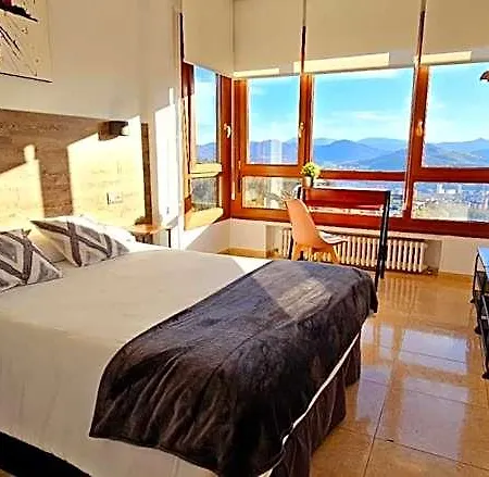 Hotel Artxanda Bilbao, Parking Gratuito En El Exterior Junto Al (adults Only) *