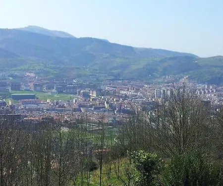 Artxanda Bilbao, Parking Gratuito En El Exterior Junto Al Hotel, (adults Only) *