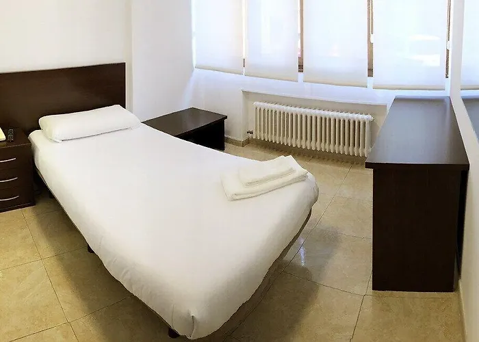 Hotel Artxanda Bilbao, Parking Gratuito En El Exterior Junto Al Hotel (Adults Only) Hotel *